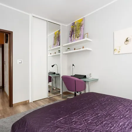 Good Mood In City Center By Renters Apartament